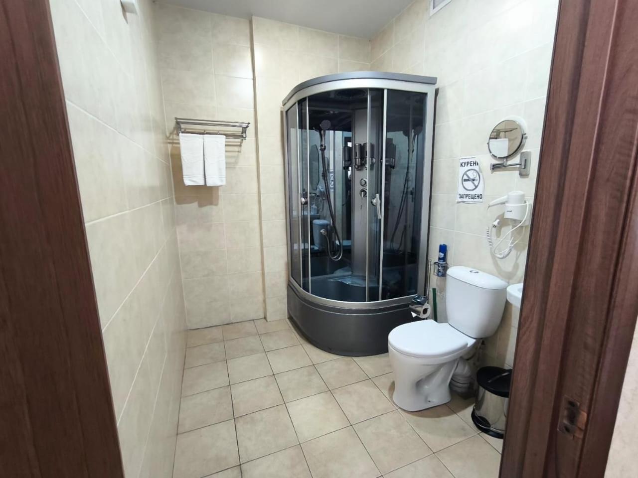 Pride Hotel Taraz Εξωτερικό φωτογραφία