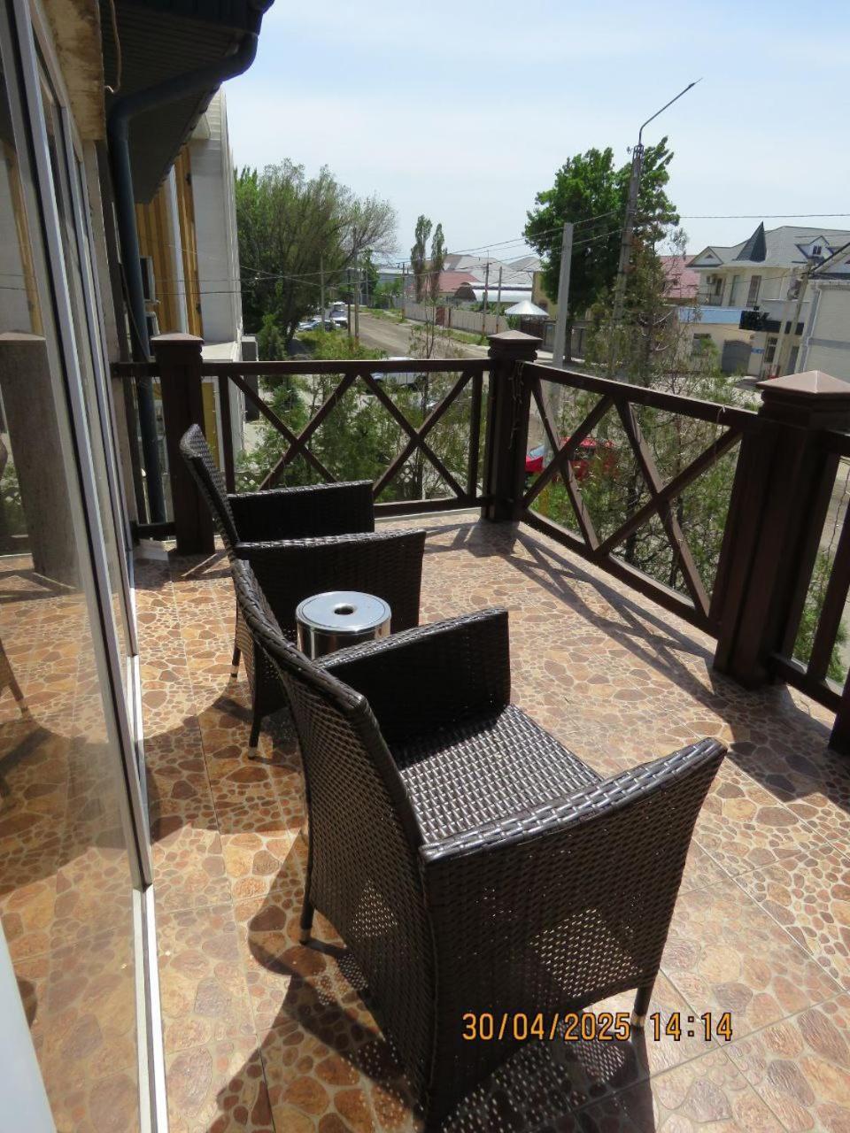 Pride Hotel Taraz Εξωτερικό φωτογραφία