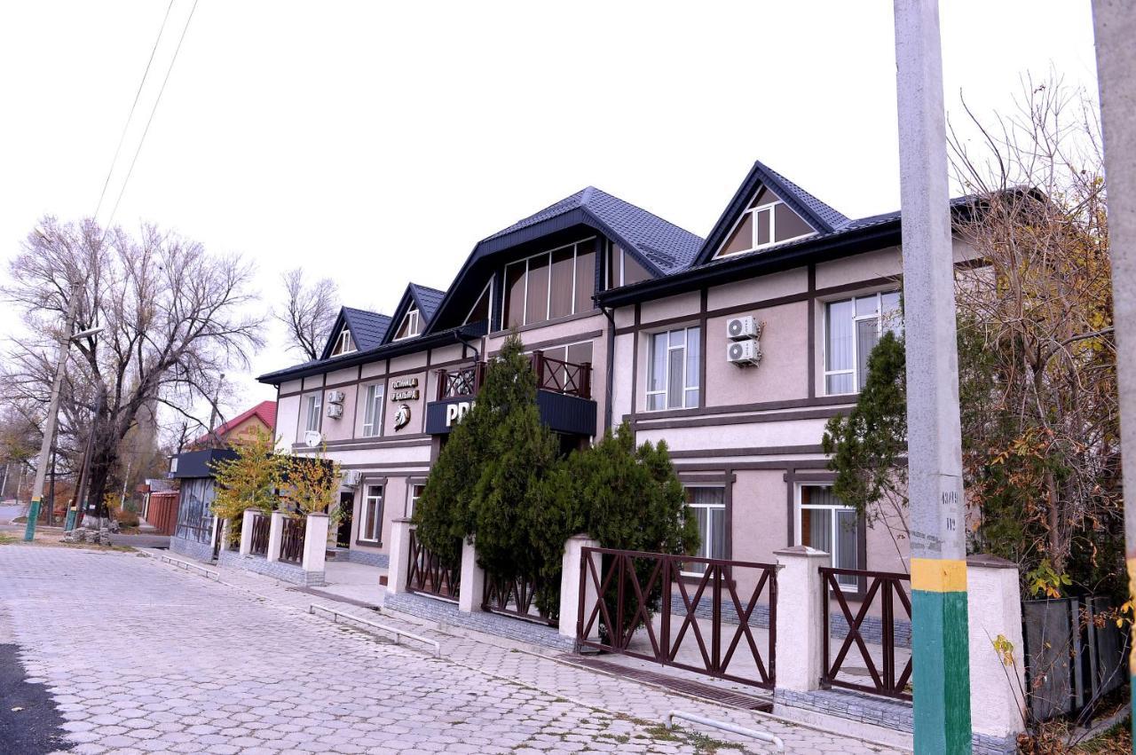 Pride Hotel Taraz Εξωτερικό φωτογραφία